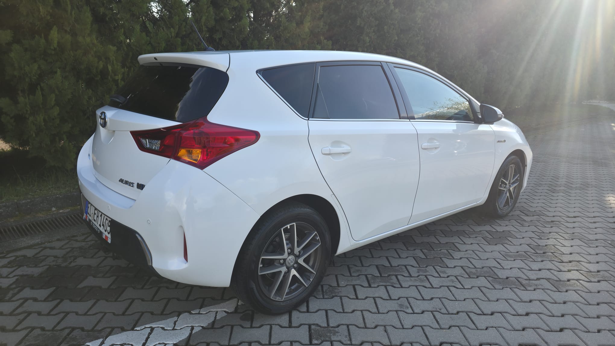 Toyota Auris Hybrid