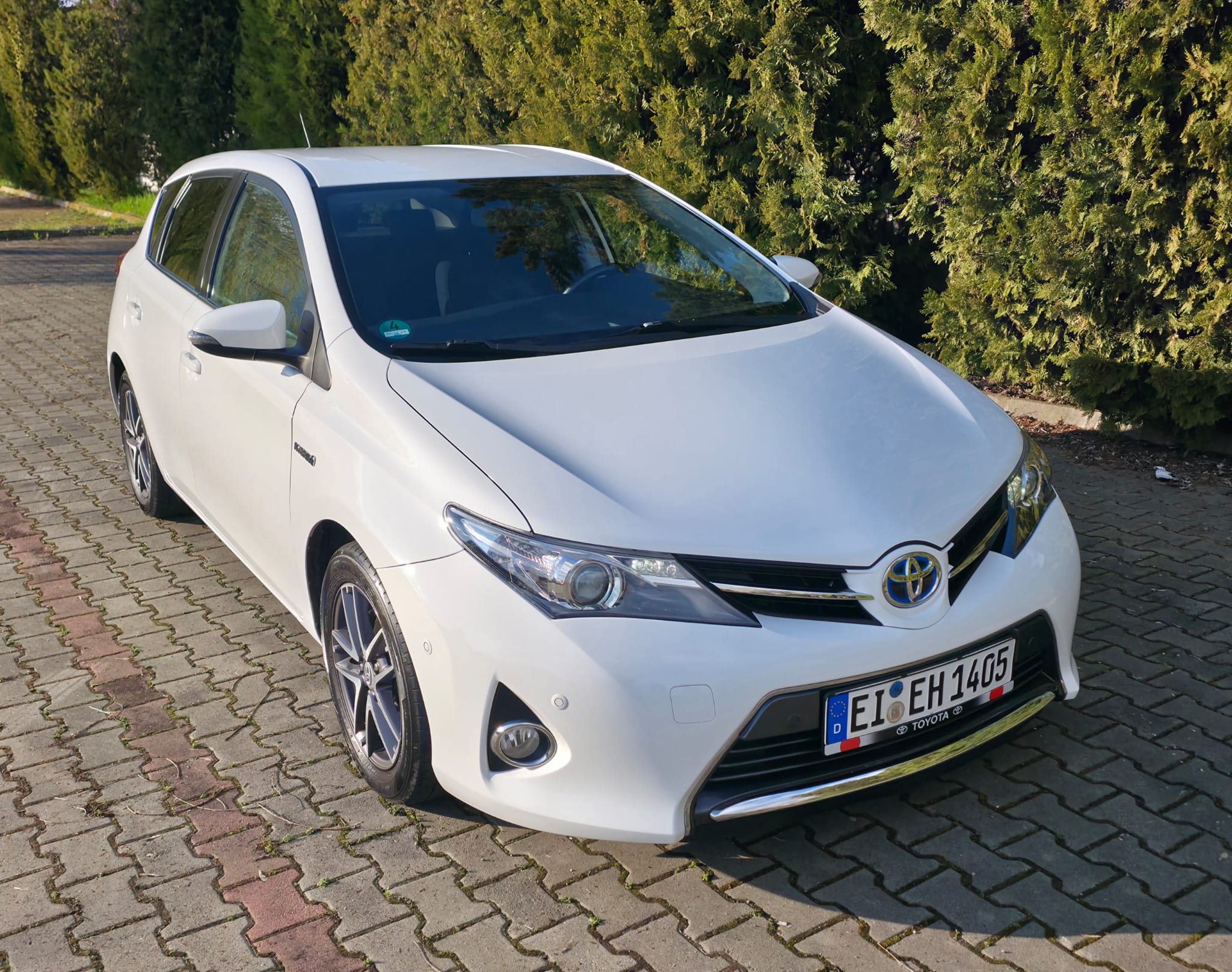 Toyota Auris Hybrid