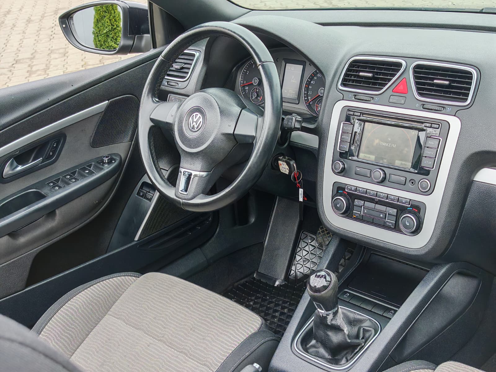 Volkswagen EOS