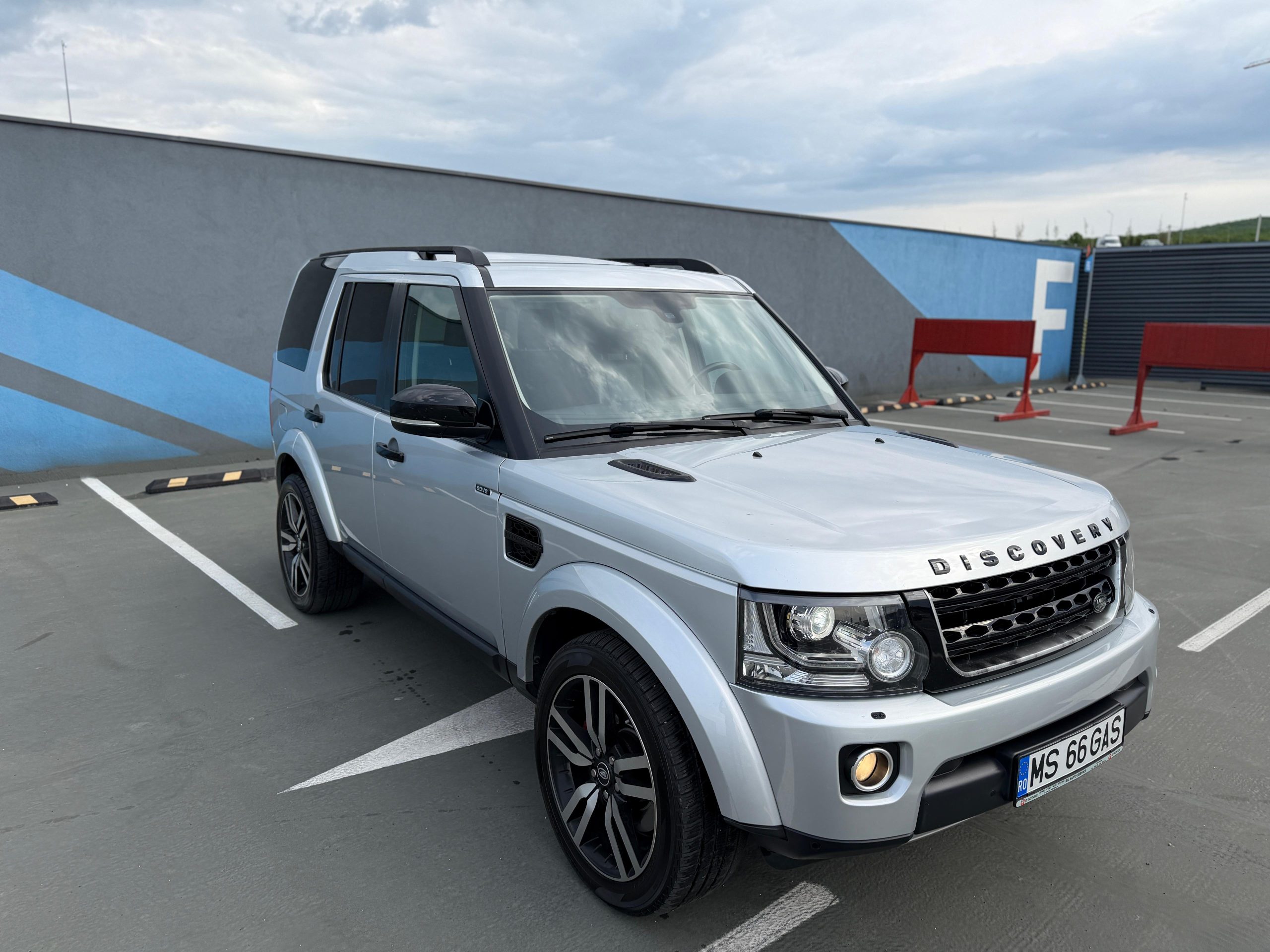 LAND ROVER DISCOVERY 4