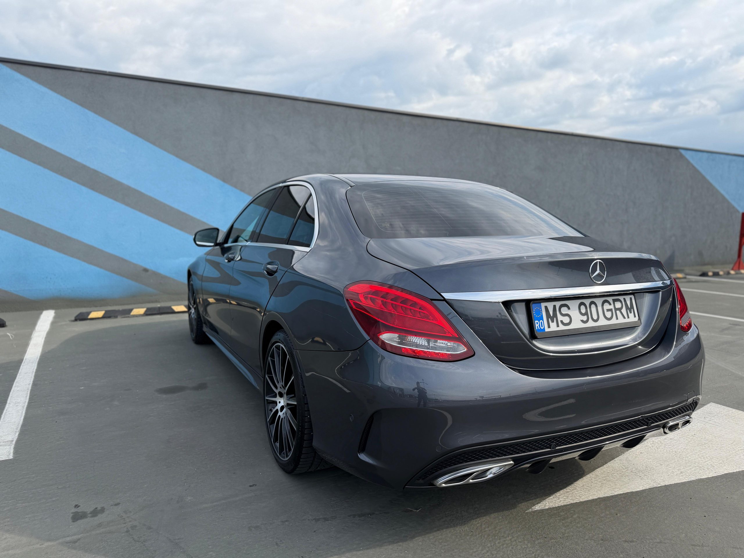 Mercedes C220 AMG