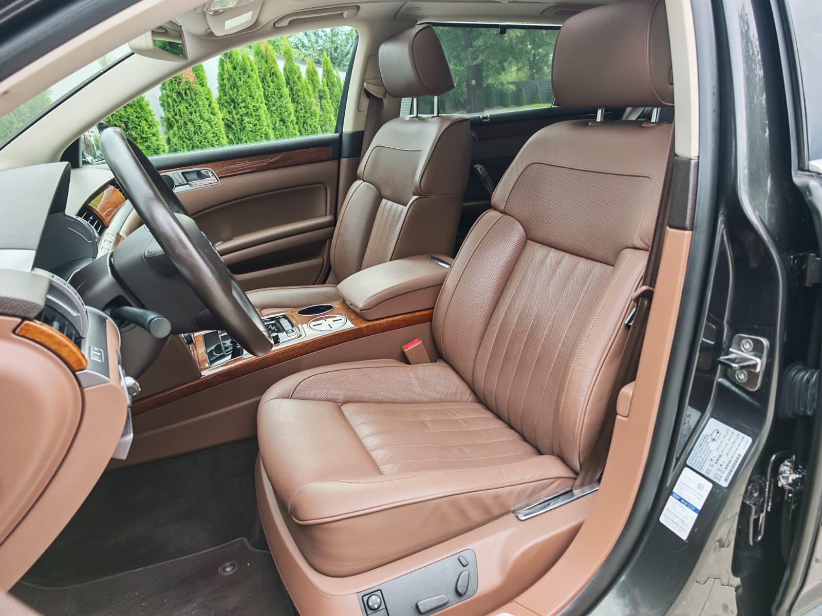 Volkswagen Phaeton